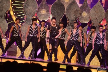 Akhil Akkineni Dance Performance at IIFA Utsavam 2016